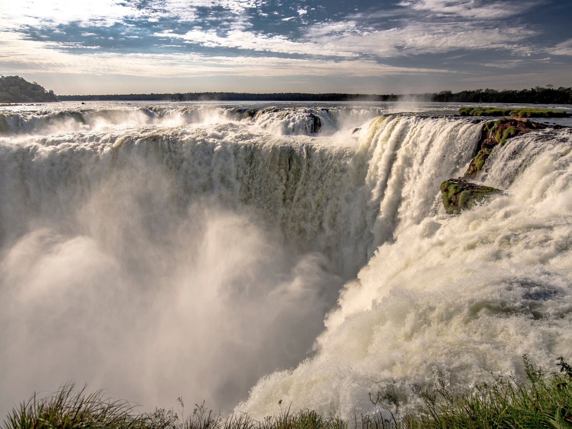 Cerraron la Garganta del Diablo por el riesgo de crecidas del río Iguazú