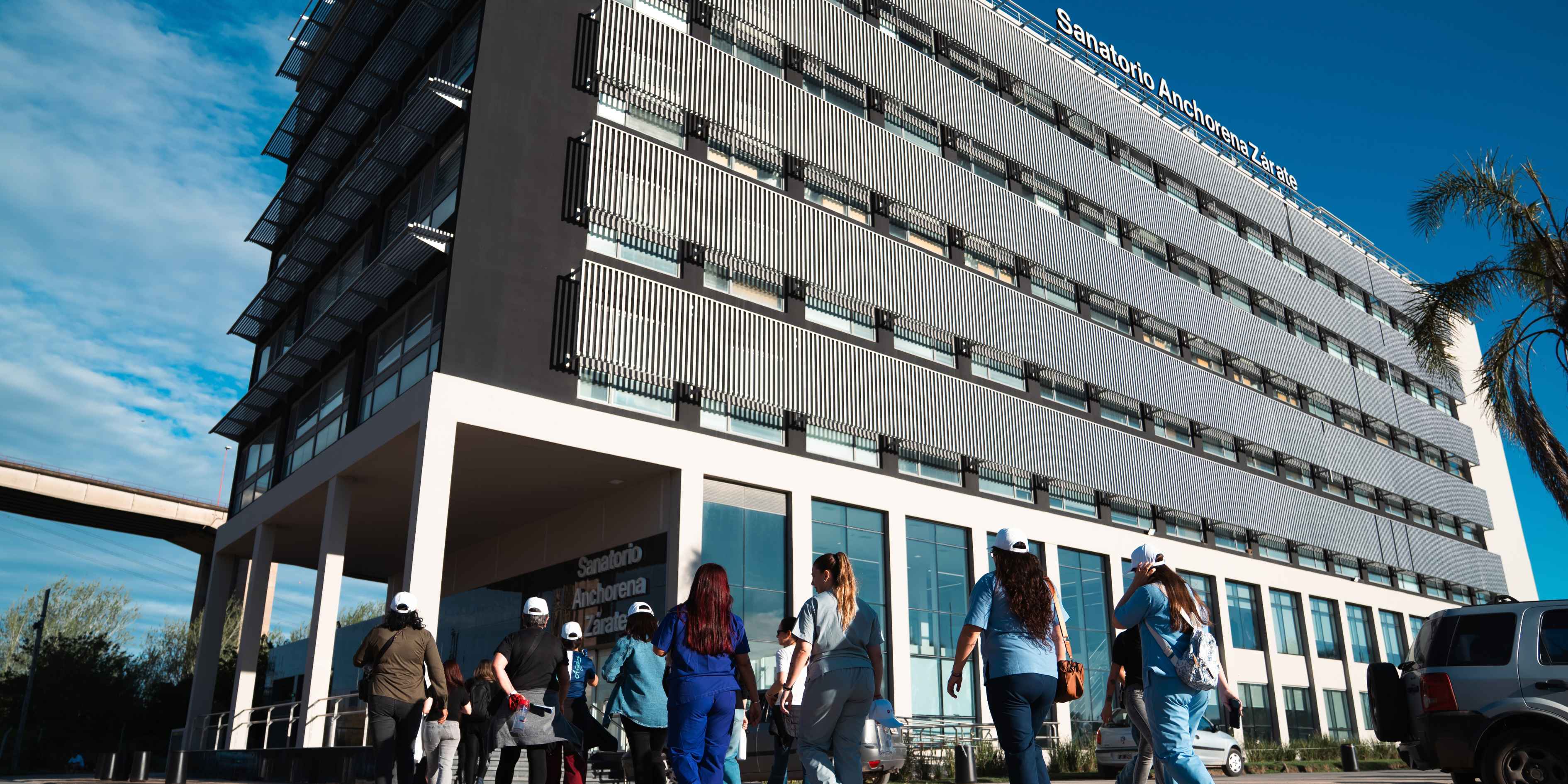 Posta sanitaria, caminatas y charlas con la comunidad: así festejó su primer año el Sanatorio Anchorena Zárate