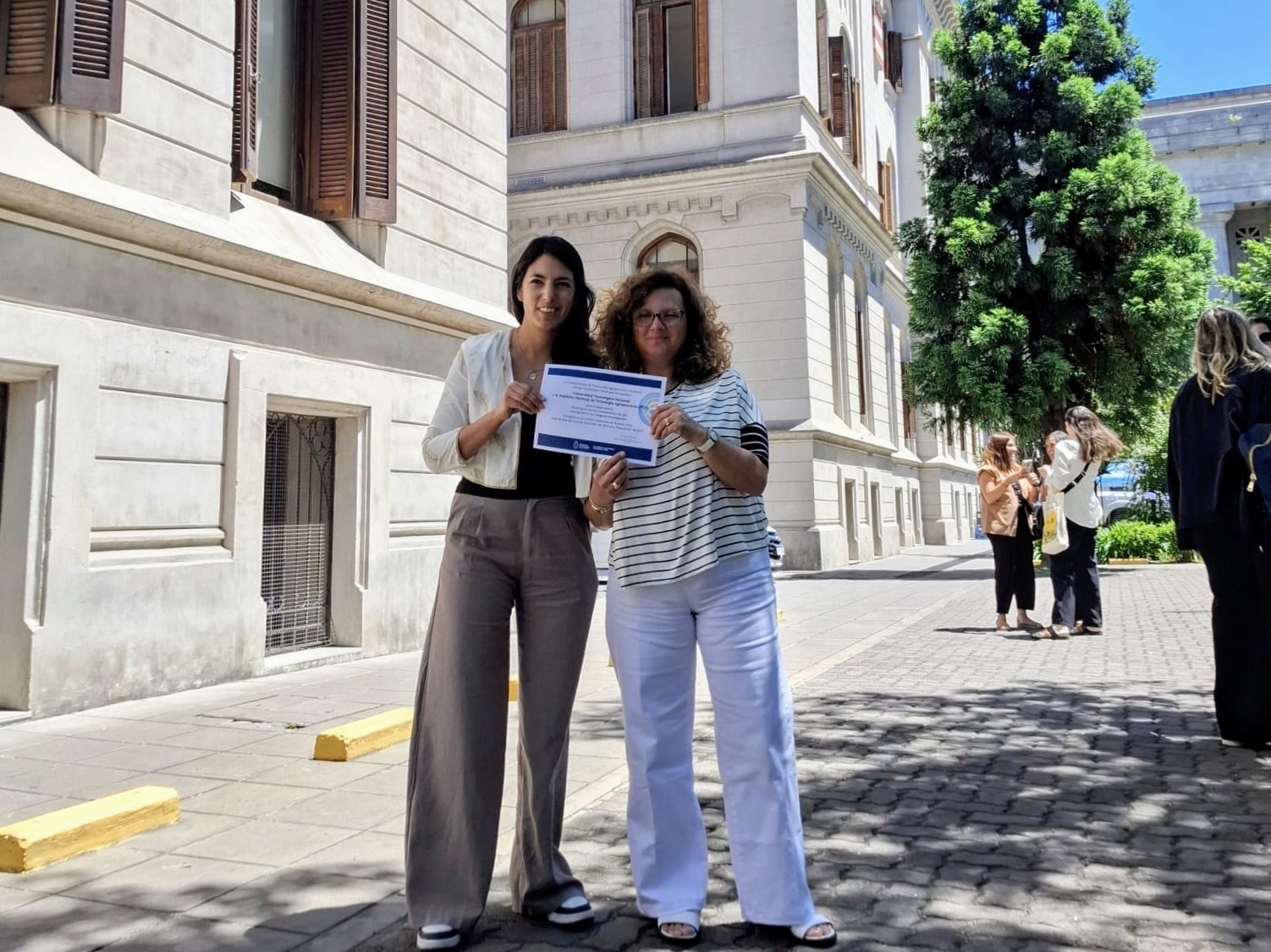 UTN FRD e INTA presentan una patente para una bioetiqueta inteligente que detecta la frescura de los alimentos
