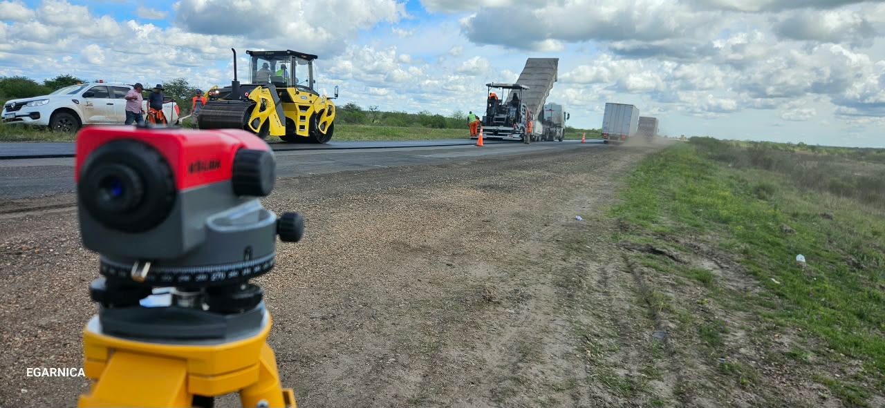 Ruta 14: realizan trabajos en banquinas y repavimentación en Entre Ríos y Corrientes