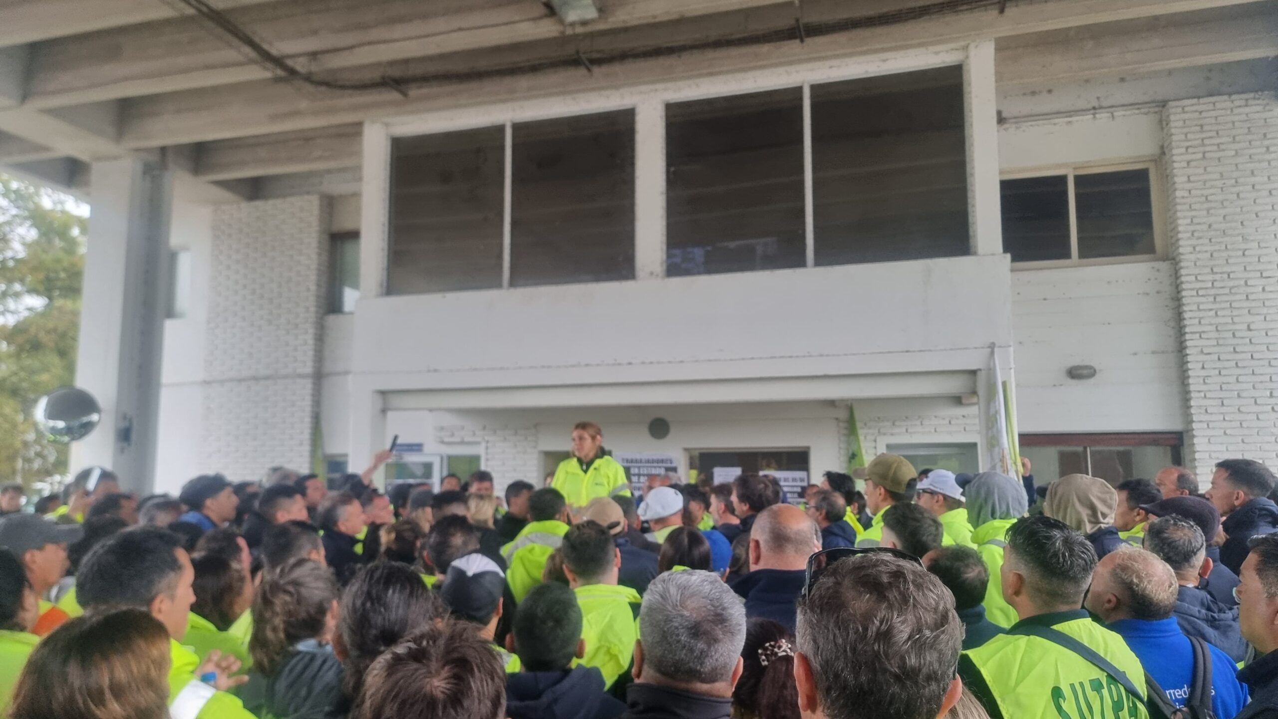 Cortaron ruta 12 por el conflicto con la empresa de peaje