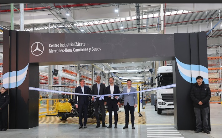 Mercedes-Benz Camiones y Buses Argentina inauguró su nuevo Centro Industrial en Zárate